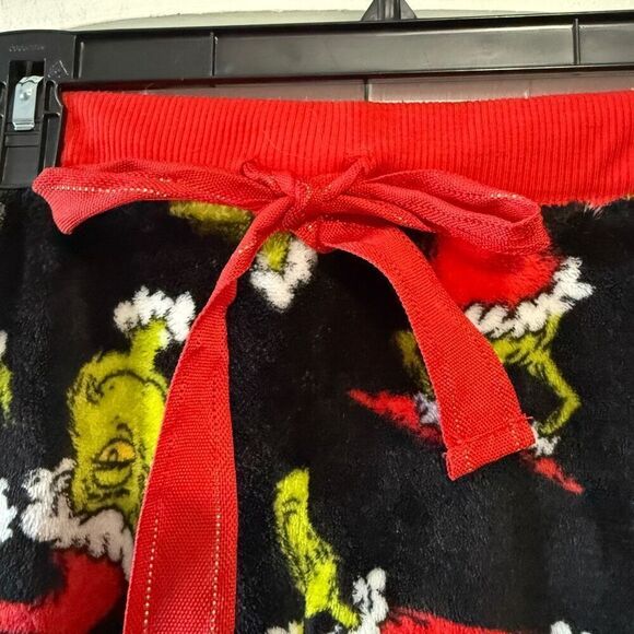Grinch Christmas Sleep Pants and Matching Slippers - Picture 3 of 12